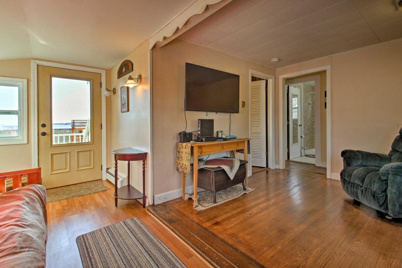 Cozy Buzzards Bay Home Steps To Cape Cod Canal! Bourne Esterno foto