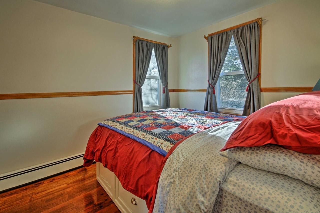 Cozy Buzzards Bay Home Steps To Cape Cod Canal! Bourne Esterno foto
